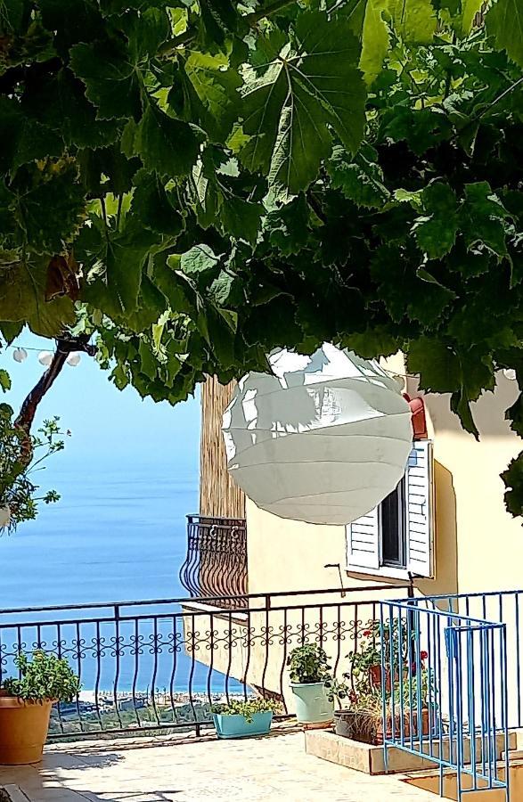 Amphora Guesthouse Himarë Exteriér fotografie